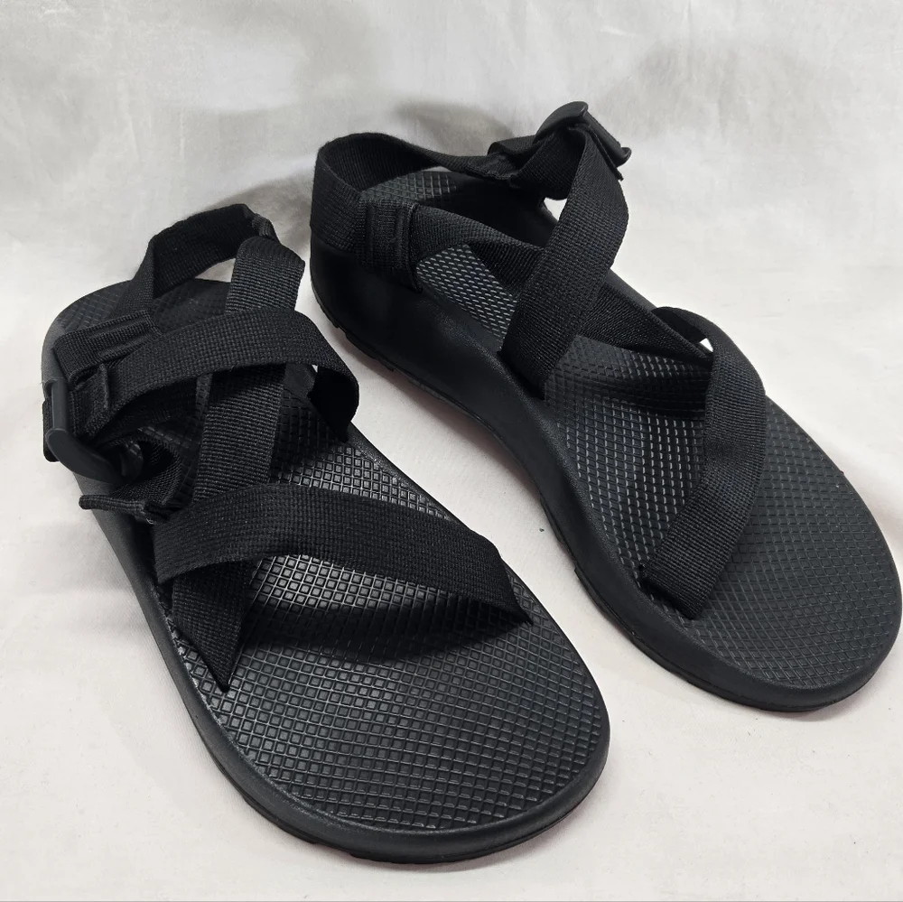 Chaco Men's Size 12 Black  Z/1 Cloud Sandals GUC